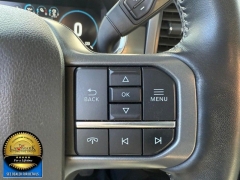 Used 2022  Ford F-150 4WD LARIAT SuperCrew 5&period;5' Box at Landmark Auto Credit Center near springfield&comma; IL