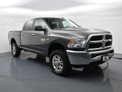 Used 2018  Ram 2500 4WD Crew Cab SLT at Landmark Auto Credit Center near springfield&comma; IL