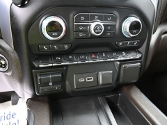 Used 2020  GMC Sierra 1500 4WD Crew Cab 147" SLT at Landmark Auto Credit Center near springfield&comma; IL