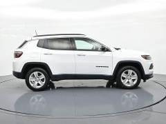 Used 2022  Jeep Compass Latitude 4x4 at Landmark Auto Credit Center near springfield&comma; IL