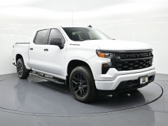 Used 2023  Chevrolet Silverado 1500 4WD Crew Cab 147" Custom at Landmark Auto Credit Center near springfield&comma; IL