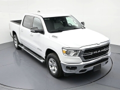 Used 2022  Ram 1500 Big Horn 4x4 Crew Cab 5'7" Box at Landmark Auto Credit Center near springfield&comma; IL