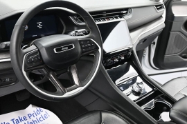 Used 2023  Jeep Grand Cherokee Limited 4x4 at Landmark Auto Credit Center near springfield&comma; IL