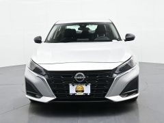 Used 2024  Nissan Altima 2&period;5 SV Sedan at Landmark Auto Credit Center near springfield&comma; IL