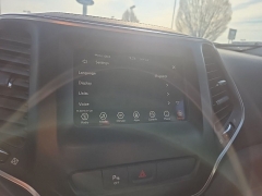 Used 2020  Jeep Cherokee Altitude FWD at Landmark Auto Credit Center near springfield&comma; IL