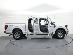 Used 2025  Ford F-150 XLT 4WD SuperCrew 5&period;5' Box at Landmark Auto Credit Center near springfield&comma; IL