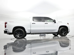 Used 2023  Chevrolet Silverado 1500 4WD Crew Cab 147" Custom at Landmark Auto Credit Center near springfield&comma; IL