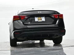 Used 2024  Nissan Altima 2&period;5 SV Sedan at Landmark Auto Credit Center near springfield&comma; IL