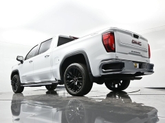 Used 2025  GMC Sierra 1500 4WD Crew Cab 147" SLT at Landmark Auto Credit Center near springfield&comma; IL