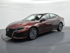 Used 2025  Nissan Altima SV FWD at Landmark Auto Credit Center near springfield&comma; IL