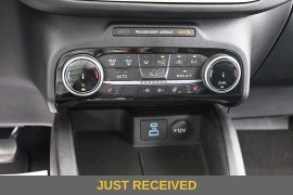 Used 2022  Ford Escape Titanium AWD at Landmark Auto Credit Center near springfield&comma; IL