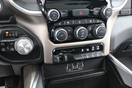 Used 2020  Ram 1500 4WD Crew Cab Laramie at Landmark Auto Credit Center near springfield&comma; IL