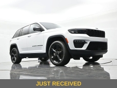 Used 2023  Jeep Grand Cherokee Limited 4x4 at Landmark Auto Credit Center near springfield&comma; IL