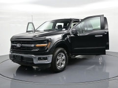 Used 2025  Ford F-150 4WD XLT SuperCrew 5&period;5' Box at Landmark Auto Credit Center near springfield&comma; IL