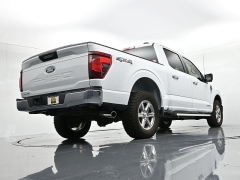 Used 2024  Ford F-150 XLT 4WD SuperCrew 5&period;5' Box at Landmark Auto Credit Center near springfield&comma; IL