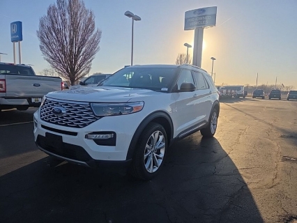 Used 2023 Ford Explorer Platinum 4WD at Landmark Auto Credit Center near springfield, IL