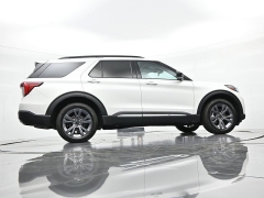Used 2025  Ford Explorer Active 4WD at Landmark Auto Credit Center near springfield&comma; IL