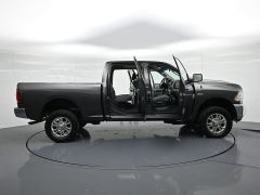 Used 2018  Ram 2500 4WD Crew Cab SLT at Landmark Auto Credit Center near springfield&comma; IL