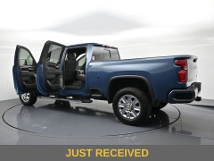 Used 2024  Chevrolet Silverado 3500HD 4WD Crew Cab 159" High Country Dsl at Landmark Auto Credit Center near springfield&comma; IL