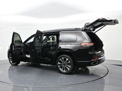 Used 2021  Jeep Grand Cherokee L Overland 4x4 at Landmark Auto Credit Center near springfield&comma; IL