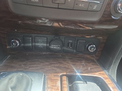 Used 2019  Nissan Armada 4x4 Platinum at Landmark Auto Credit Center near springfield&comma; IL