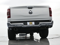 Used 2020  Ram 1500 4WD Crew Cab Laramie at Landmark Auto Credit Center near springfield&comma; IL