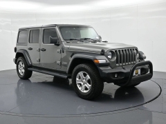 Used 2018  Jeep Wrangler Unlimited 4d SUV 4WD Sport at Landmark Auto Credit Center near springfield&comma; IL
