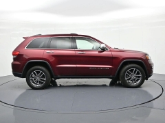Used 2018  Jeep Grand Cherokee 4d SUV 4WD Limited V6 at Landmark Auto Credit Center near springfield&comma; IL