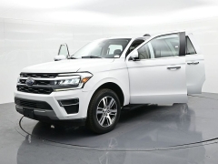 Used 2024  Ford Expedition Max Limited 4x4 at Landmark Auto Credit Center near springfield&comma; IL