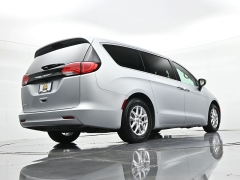 Used 2023  Chrysler Voyager LX FWD at Landmark Auto Credit Center near springfield&comma; IL