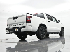 Used 2022  Nissan Frontier Crew Cab 4x4 SV Auto at Landmark Auto Credit Center near springfield&comma; IL