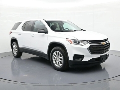 Used 2021  Chevrolet Traverse AWD 4dr LS w&sol;1FL at Landmark Auto Credit Center near springfield&comma; IL