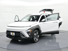 Used 2025  Hyundai Kona SEL AWD at Landmark Auto Credit Center near springfield&comma; IL