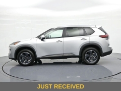 Used 2024  Nissan Rogue FWD SV at Landmark Auto Credit Center near springfield&comma; IL