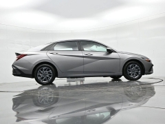 Used 2024  Hyundai Elantra SEL IVT at Landmark Auto Credit Center near springfield&comma; IL