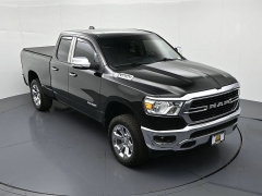 Used 2020  Ram 1500 Big Horn 4x4 Quad Cab 6'4" Box at Landmark Auto Credit Center near springfield&comma; IL