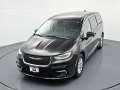 Used 2023  Chrysler Pacifica Touring L FWD at Landmark Auto Credit Center near springfield&comma; IL