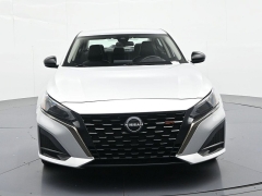 Used 2024  Nissan Altima 2&period;5 SR Sedan at Landmark Auto Credit Center near springfield&comma; IL