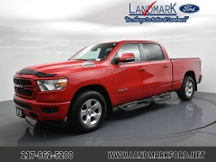 Used 2020  Ram 1500 Big Horn 4x4 Crew Cab 6'4" Box at Landmark Auto Credit Center near springfield&comma; IL