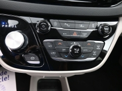 Used 2023  Chrysler Pacifica Touring L FWD at Landmark Auto Credit Center near springfield&comma; IL