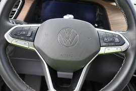 Used 2026  Volkswagen Atlas 2&period;0T SE w&sol;Technology FWD at Landmark Auto Credit Center near springfield&comma; IL
