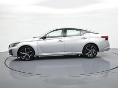 Used 2024  Nissan Altima 2&period;5 SR Sedan at Landmark Auto Credit Center near springfield&comma; IL