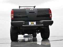 Used 2011  Nissan Frontier 4WD Crew Cab SWB Auto PRO-4X at Landmark Auto Credit Center near springfield&comma; IL