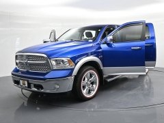 Used 2016  Ram 1500 4WD Crew Cab Laramie at Landmark Auto Credit Center near springfield&comma; IL