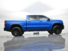 Used 2022  Chevrolet Silverado 1500 4WD Crew Cab 147" ZR2 at Landmark Auto Credit Center near springfield&comma; IL