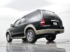 Used 2006  Ford Explorer 4d SUV 2WD Eddie Bauer V8 at Landmark Auto Credit Center near springfield&comma; IL