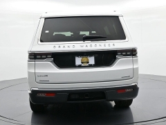 Used 2022  Jeep Grand Wagoneer Series I 4x4 at Landmark Auto Credit Center near springfield&comma; IL