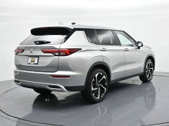 Used 2024  Mitsubishi Outlander SE FWD at Landmark Auto Credit Center near springfield&comma; IL