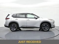 Used 2024  Nissan Rogue FWD SV at Landmark Auto Credit Center near springfield&comma; IL