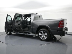 Used 2020  Ram 1500 4WD Crew Cab Laramie at Landmark Auto Credit Center near springfield&comma; IL